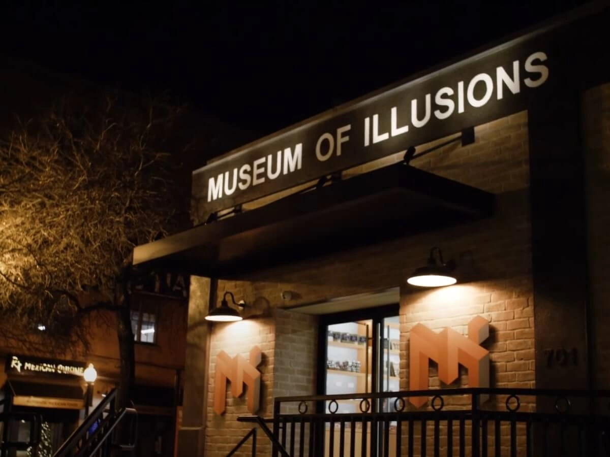 moi home about video poster dallas texas 1200×900 (1)